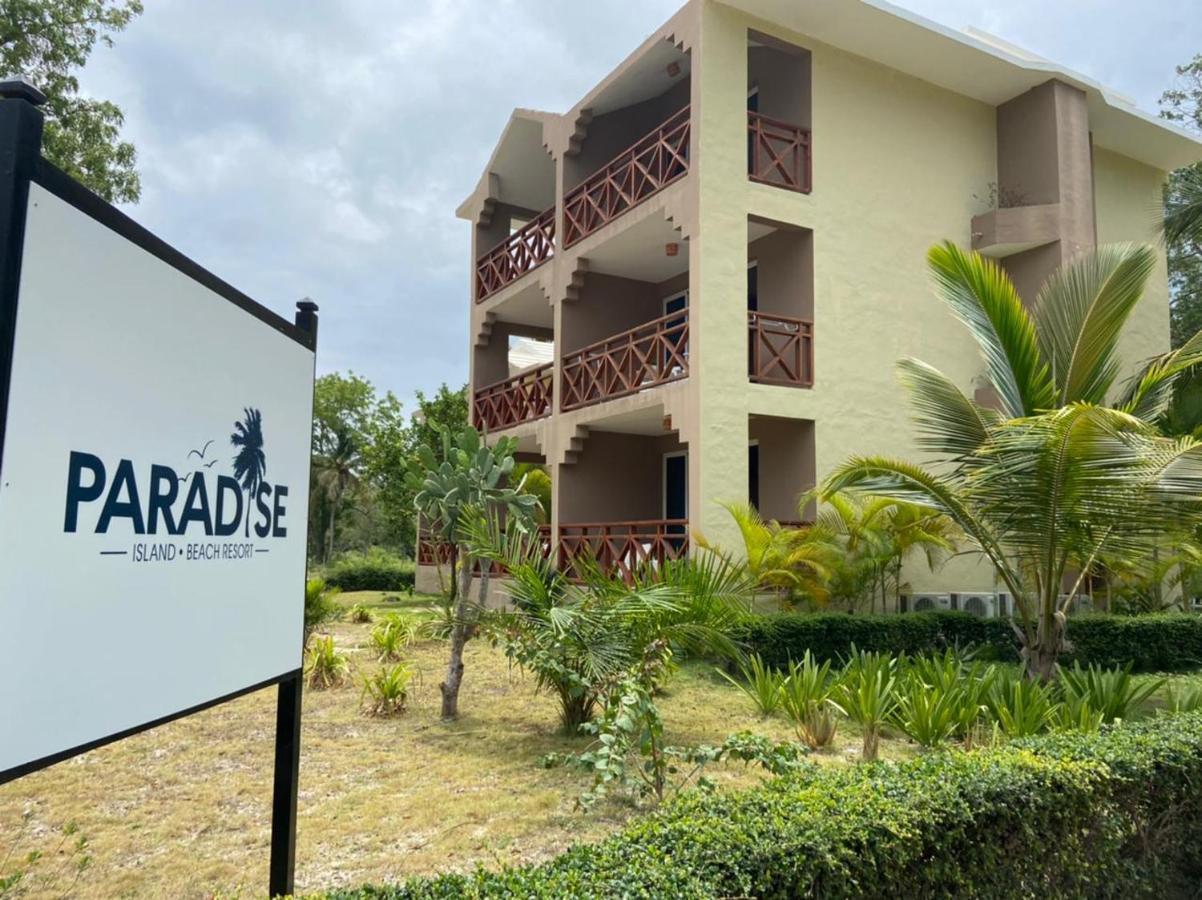 Paradise Island Beach Resort Punta Rucia Exterior photo