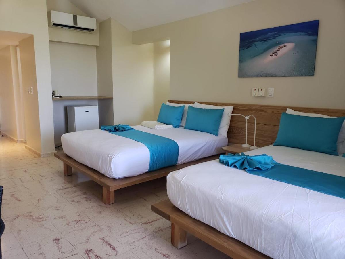 Paradise Island Beach Resort Punta Rucia Exterior photo