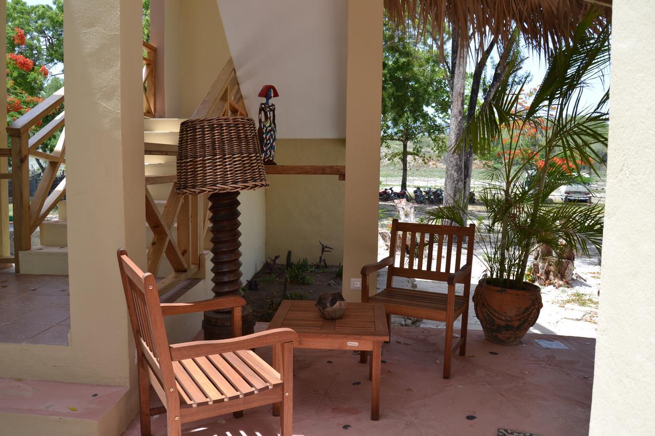 Paradise Island Beach Resort Punta Rucia Exterior photo
