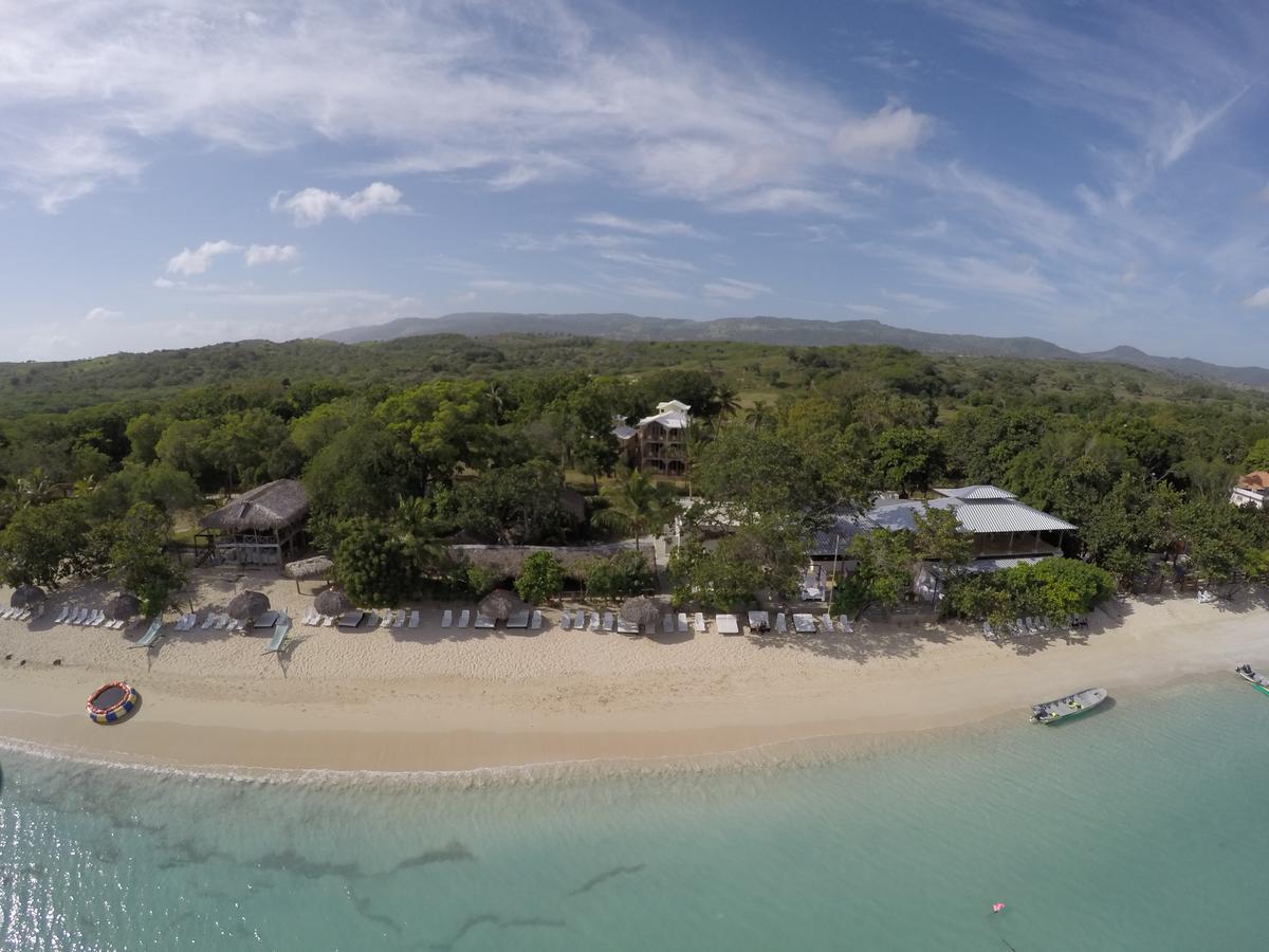 Paradise Island Beach Resort Punta Rucia Exterior photo
